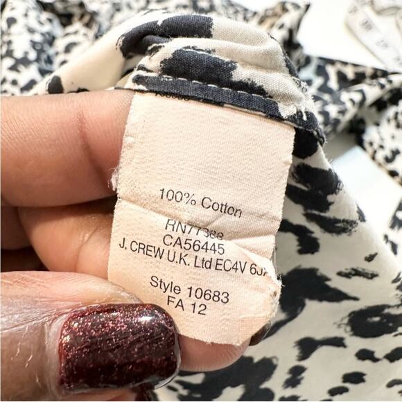 J. Crew Boy Fit Abstract Animal Print Button Up Shirt Size 4 Preppy Coastal - Picture 6 of 6